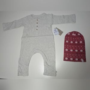 NWT Honest Baby Clothing 2pc Set 18M Gray Henley Romper and Red Beanie